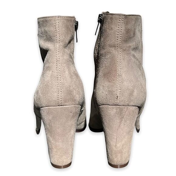 Steve Madden Marissa Point Toe Grey Suede Booties 9.5 - Picture 4 of 9